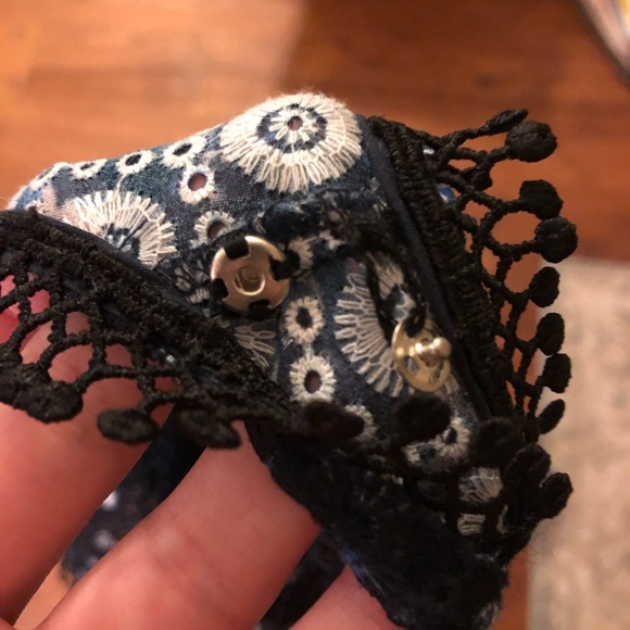 Tahari Floral Sleeveless Tunic - Picture 7 of 10